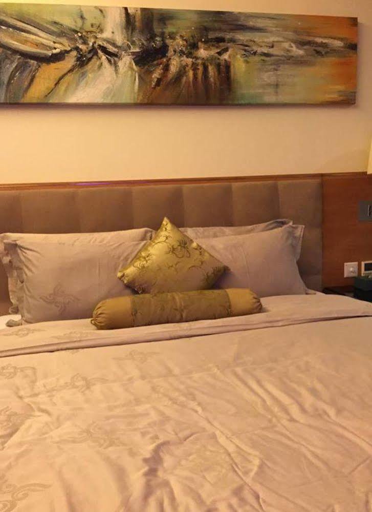 Shenzhen Longgang Rivan Hotel Екстер'єр фото