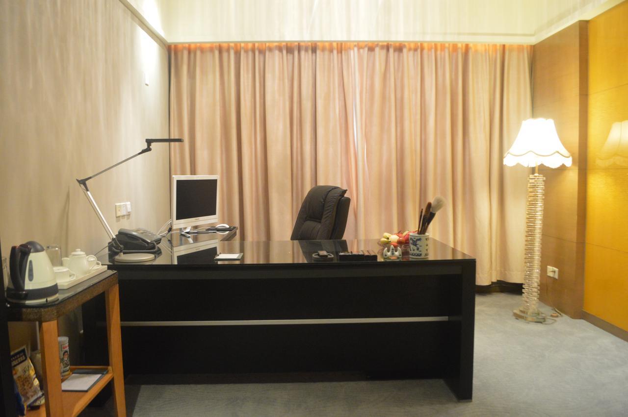 Shenzhen Longgang Rivan Hotel Екстер'єр фото
